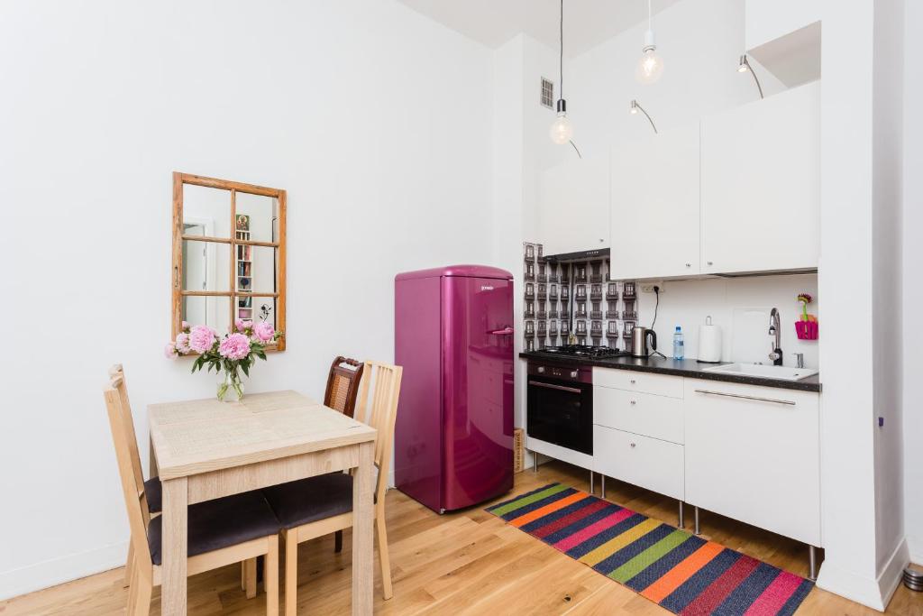 Sawa Apartment — Hotel in Warsaw