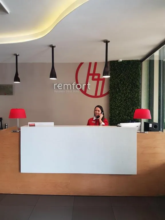 Remfort Hotel，位于圣安娜的酒店
