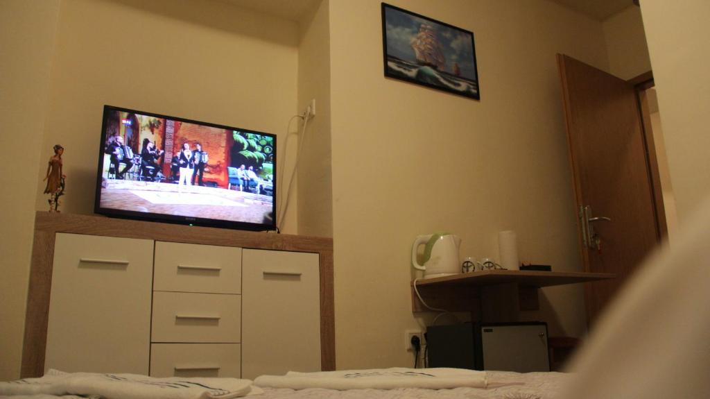 ELG Rooms 9
