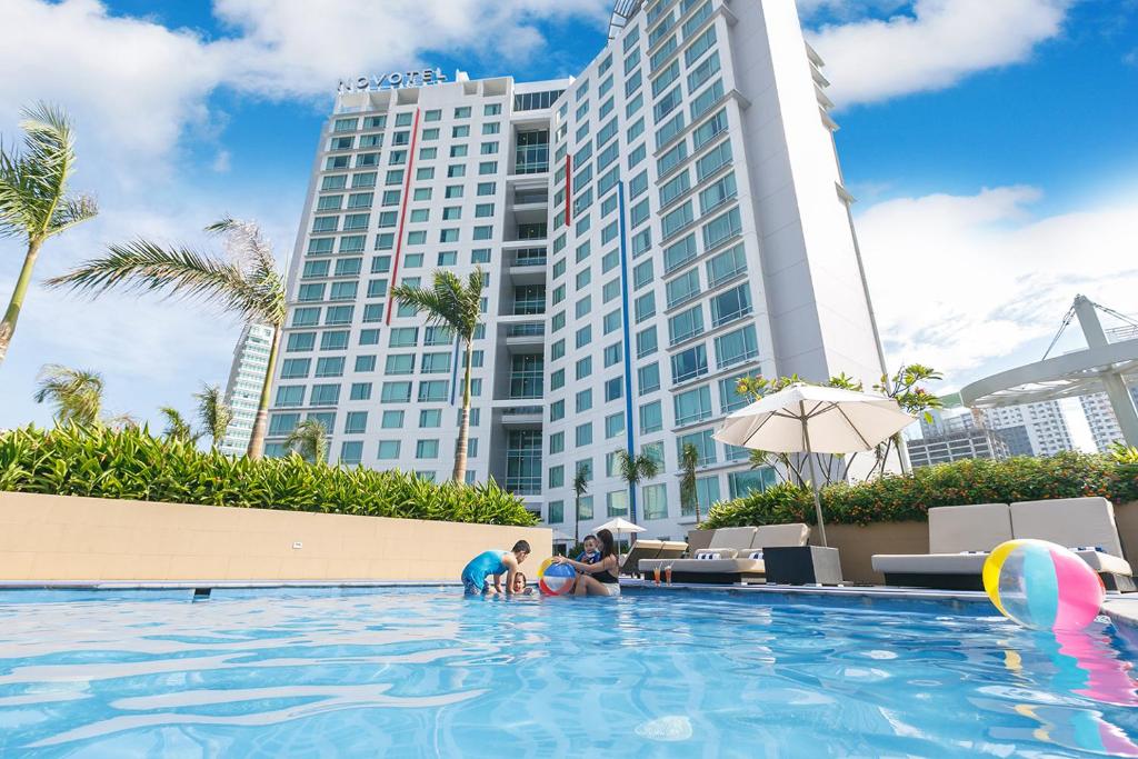 Novotel Manila Araneta City Hotel