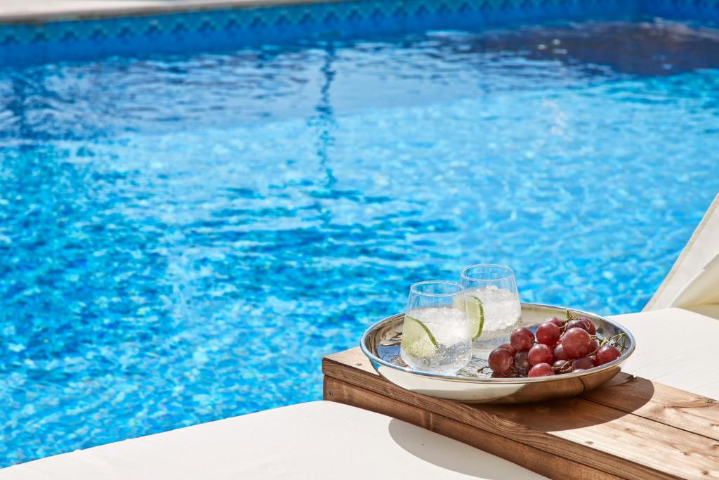 スイミングプール