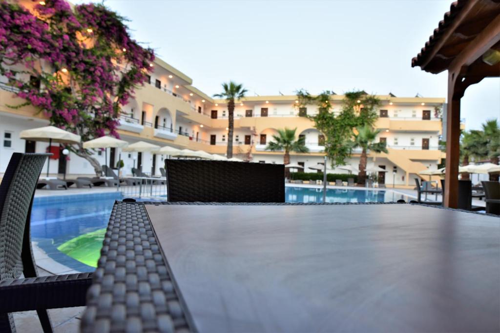 Marathon Hotel - All Inclusive — Swimming pool in Kolymbia, South Aegean