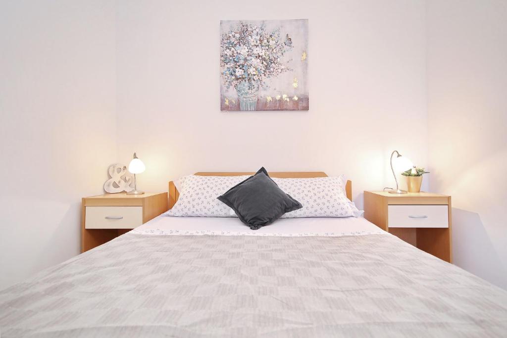 Apartments Floras photo