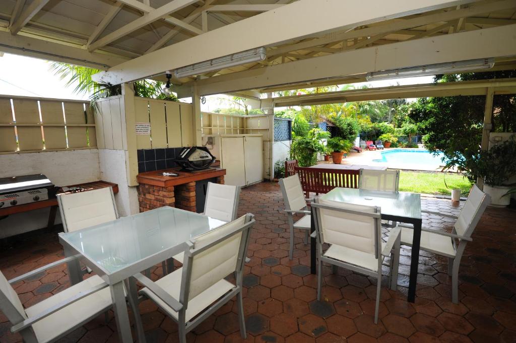The Tahitian Holiday Apartments, Coffs Harbour 2024 Updated Prices, Deals