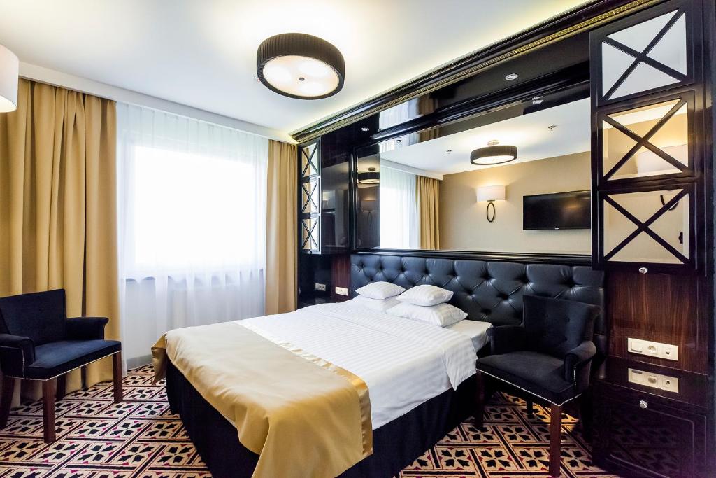 Hotel 500 — Hotel in Zegrze