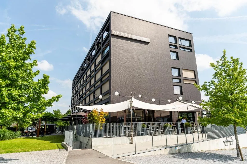 HOTEL APART - Welcoming l Urban Feel l Design, hotel in Rotkreuz