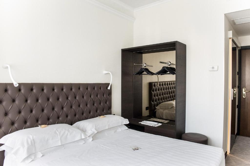 Best Western Hotel Plaza Photo 16