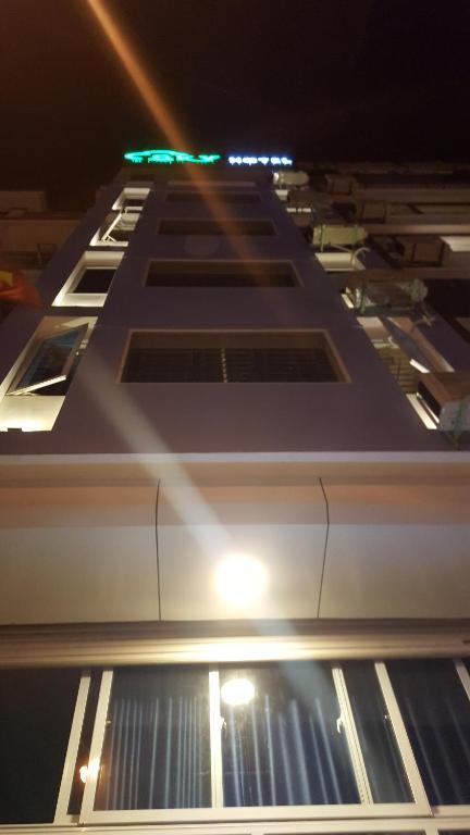 Sky Hotel, Hạ Long