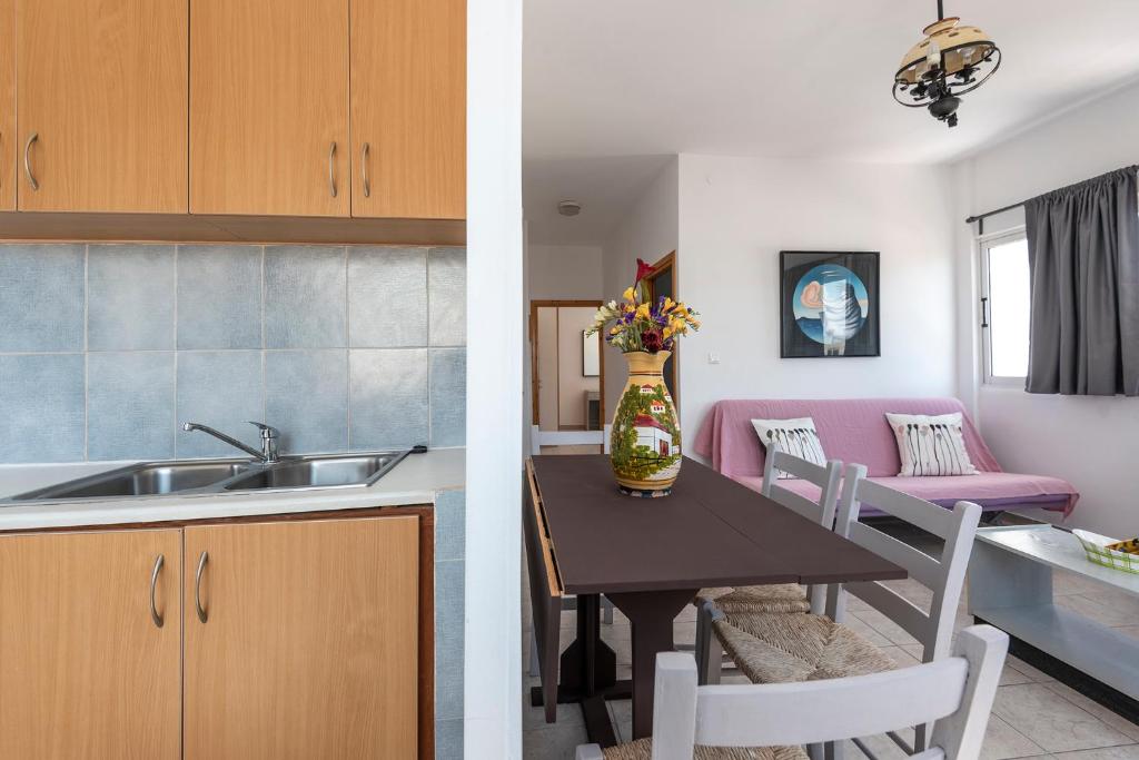 Kardamena Holiday Apartments