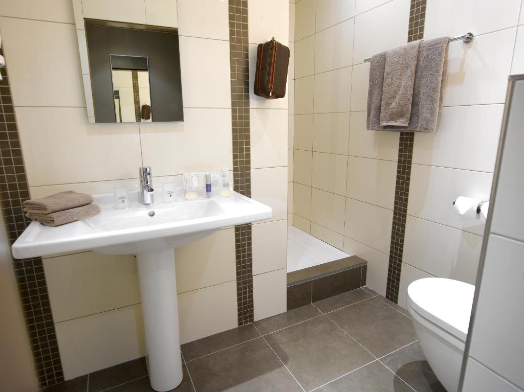 Martin's Lodge Photo 6