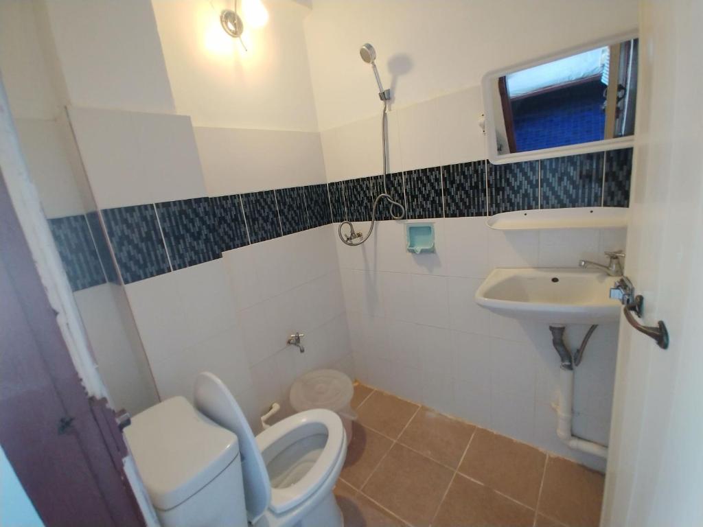 Prasuri Guest House photo