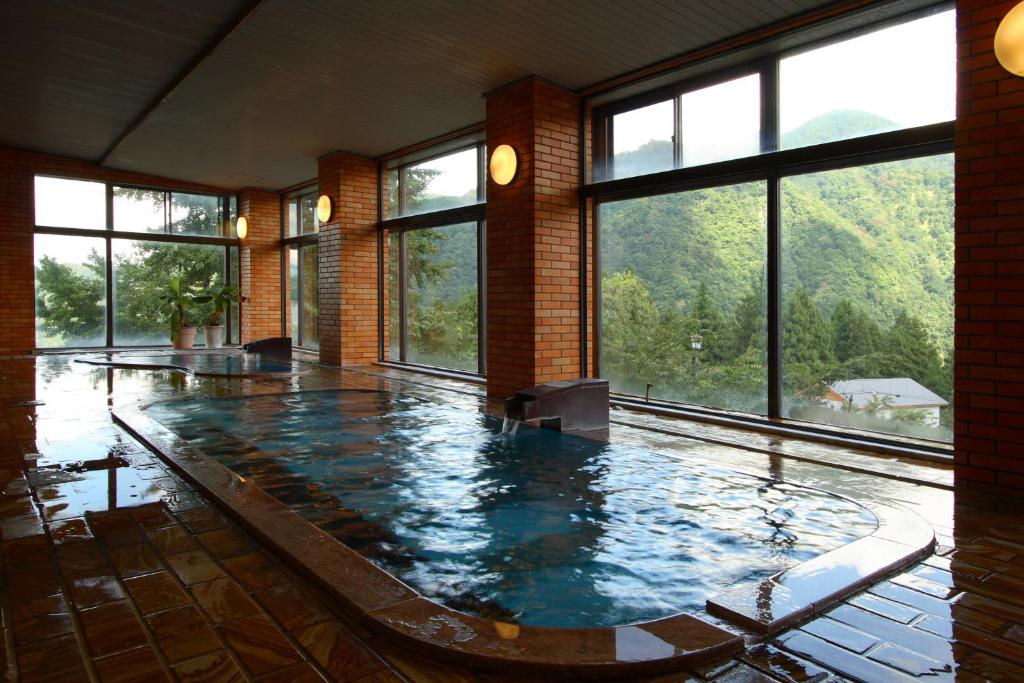 Hot spring bath