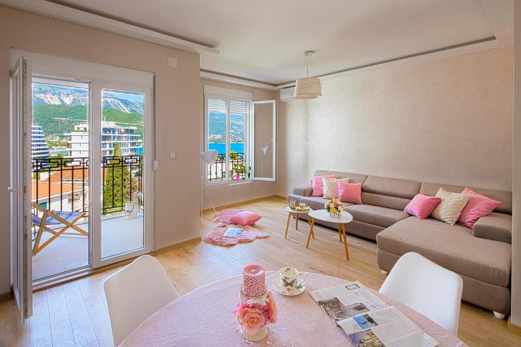 Chiron Apartments - 3