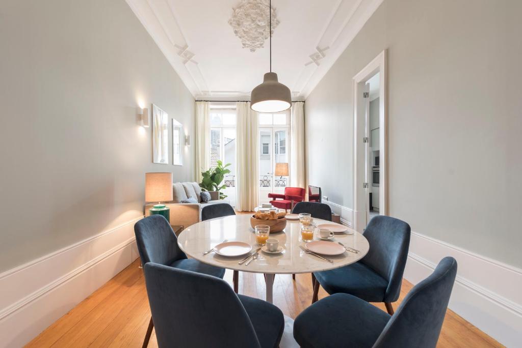 LovelyStay - Flower Stylish Apartment — Hotel in Porto