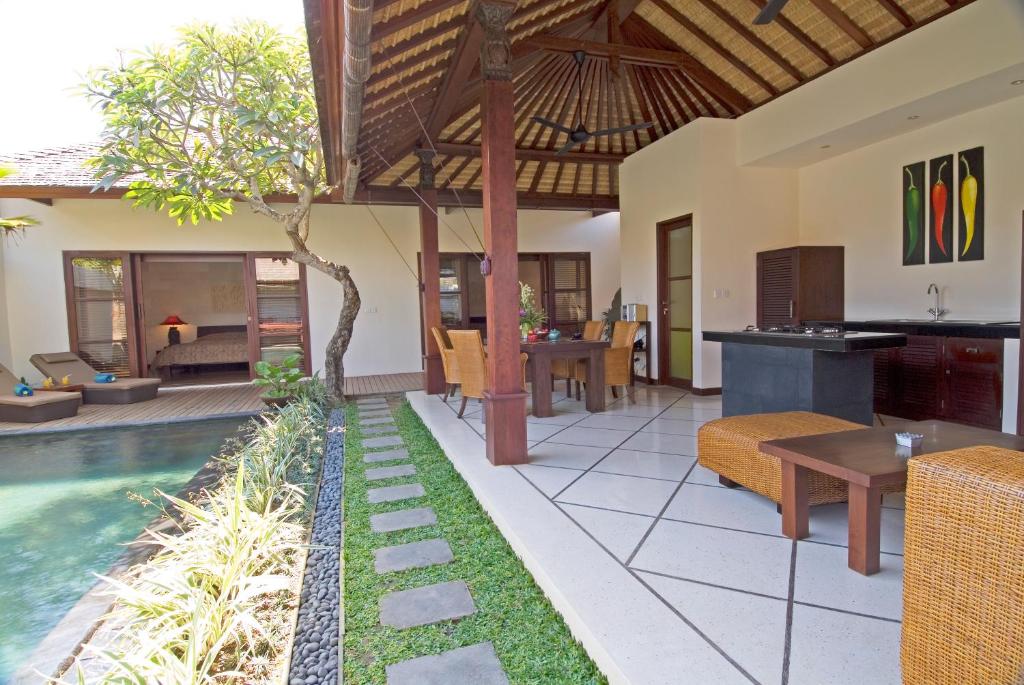 Ellora Villas