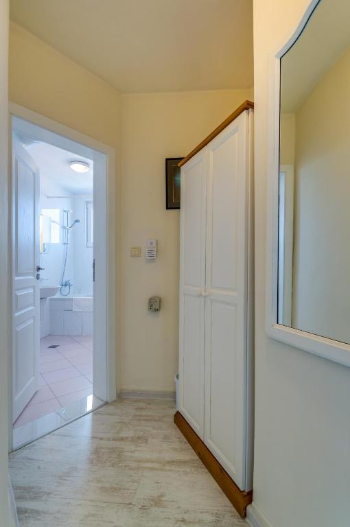 Villa White Dove photo