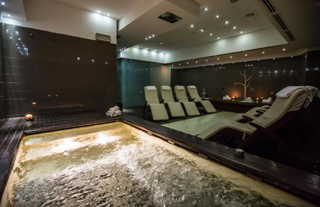 Hot tub