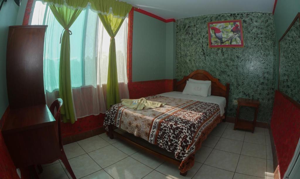 Hotel Los Bancos photo