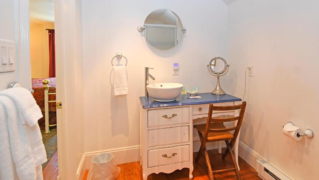 The Country Inn of Berkeley Springs photo