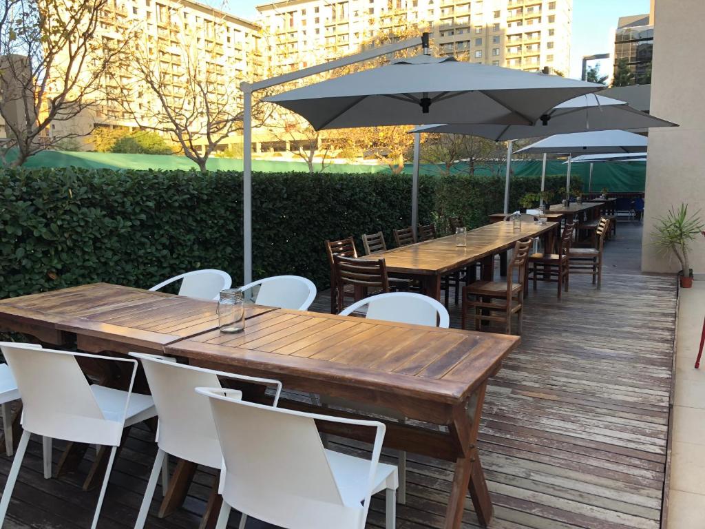 Sandton Skye Suites photo