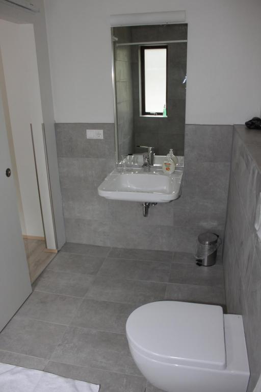 Brekkugerdi Guesthouse photo