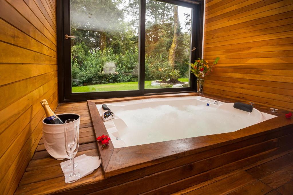 Hot tub, Calfuco Wine Hotel & Spa in Villa la Angostura