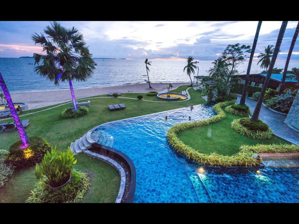 The Palm Beach Front In Pattaya North Thailand 10 Reviews