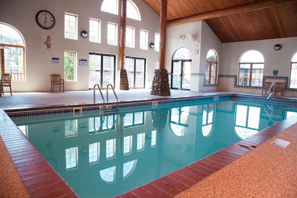 Black Hills Luxury Suites photo