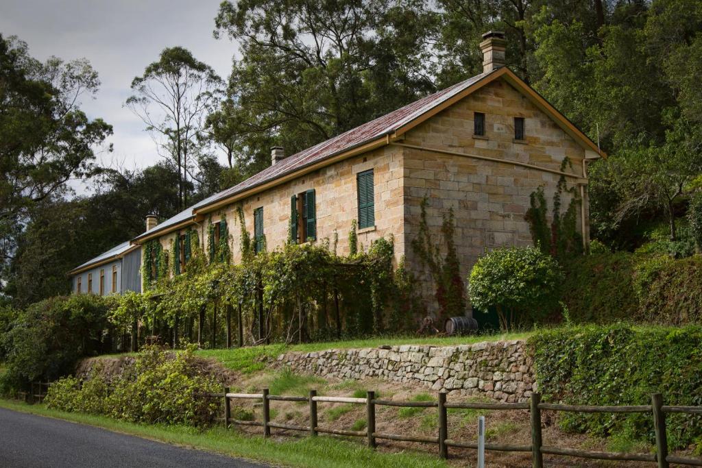 Tizzana Winery Bed and Breakfast photo