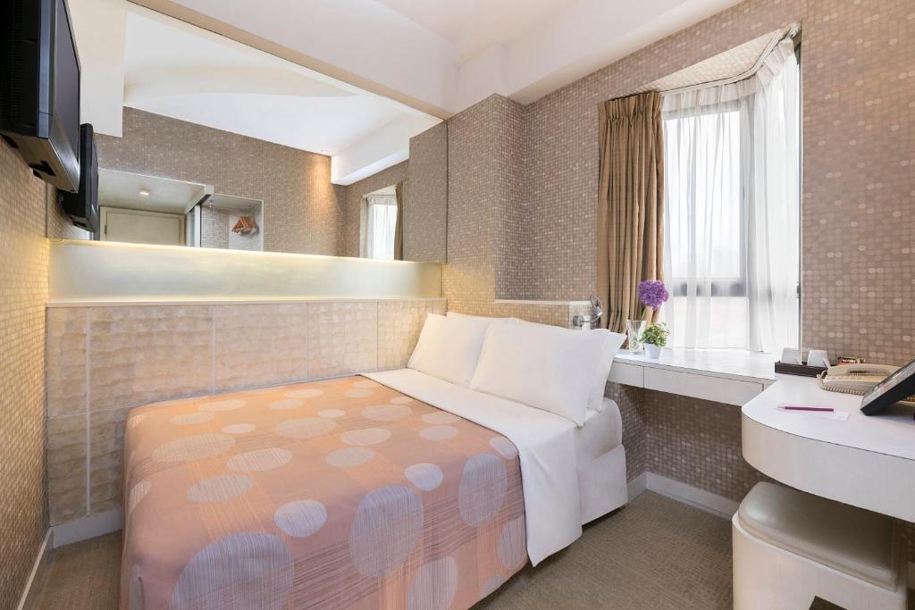 Hong Kong Silka Seaview Hotel room