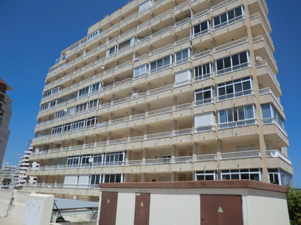 Edificio La Reina - 2