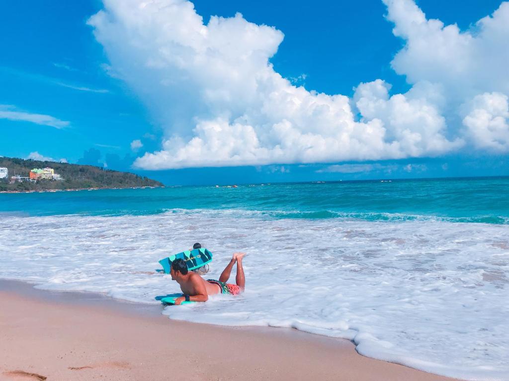 Yellow’s B&B Kenting