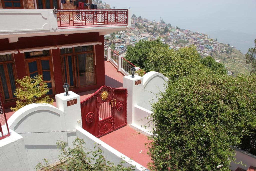 Chandruma Cottage — Hotel in Pauri
