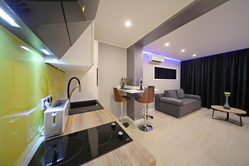 City Marine Luxury Apartments photo