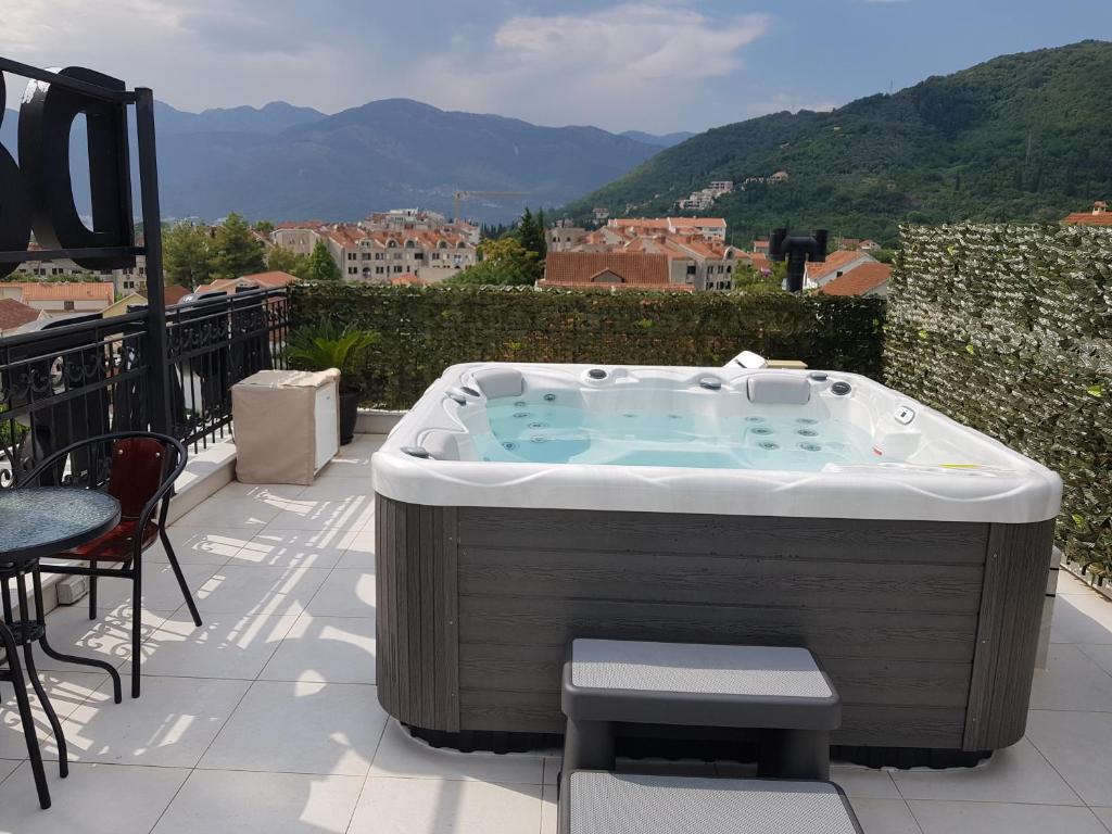 Hot tub, D&D Apartments Tivat in Tivat