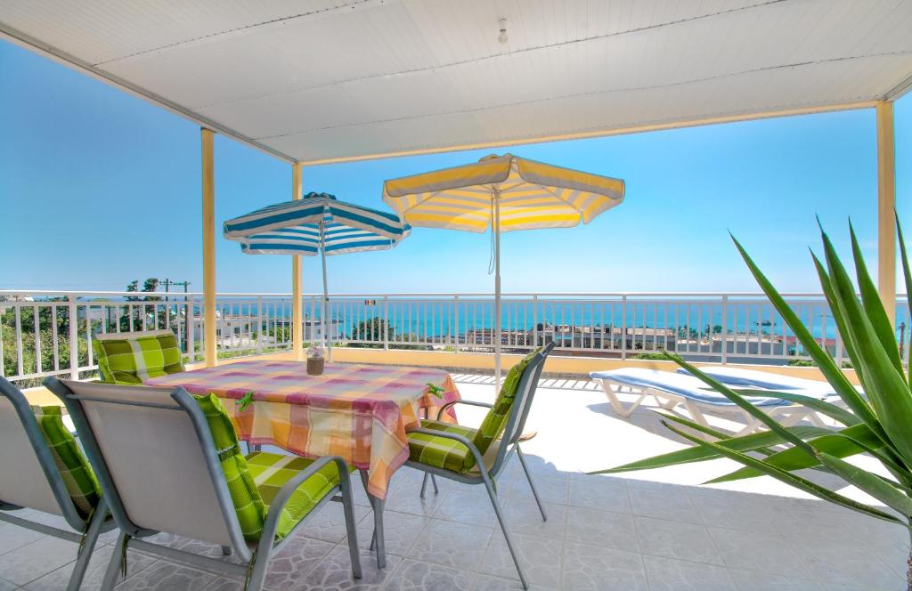 Salora Studio-Apartments — Hotel in Rhodes