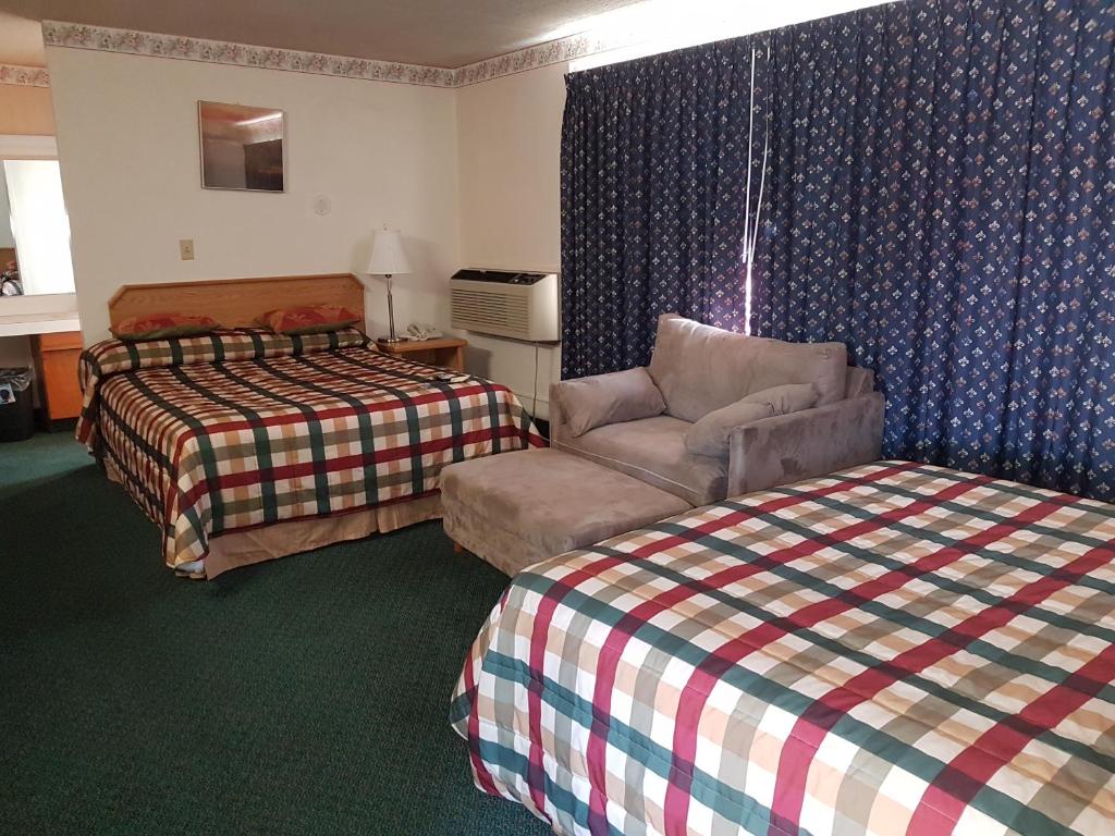 Townhouse Motel photo