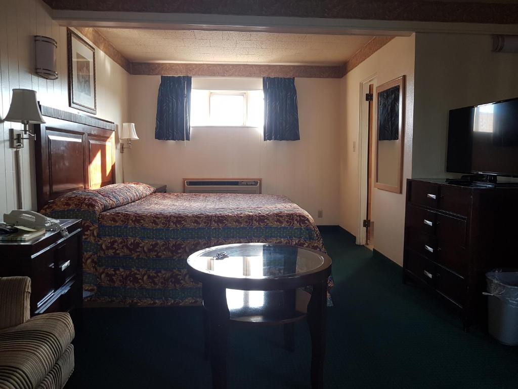 Townhouse Motel photo