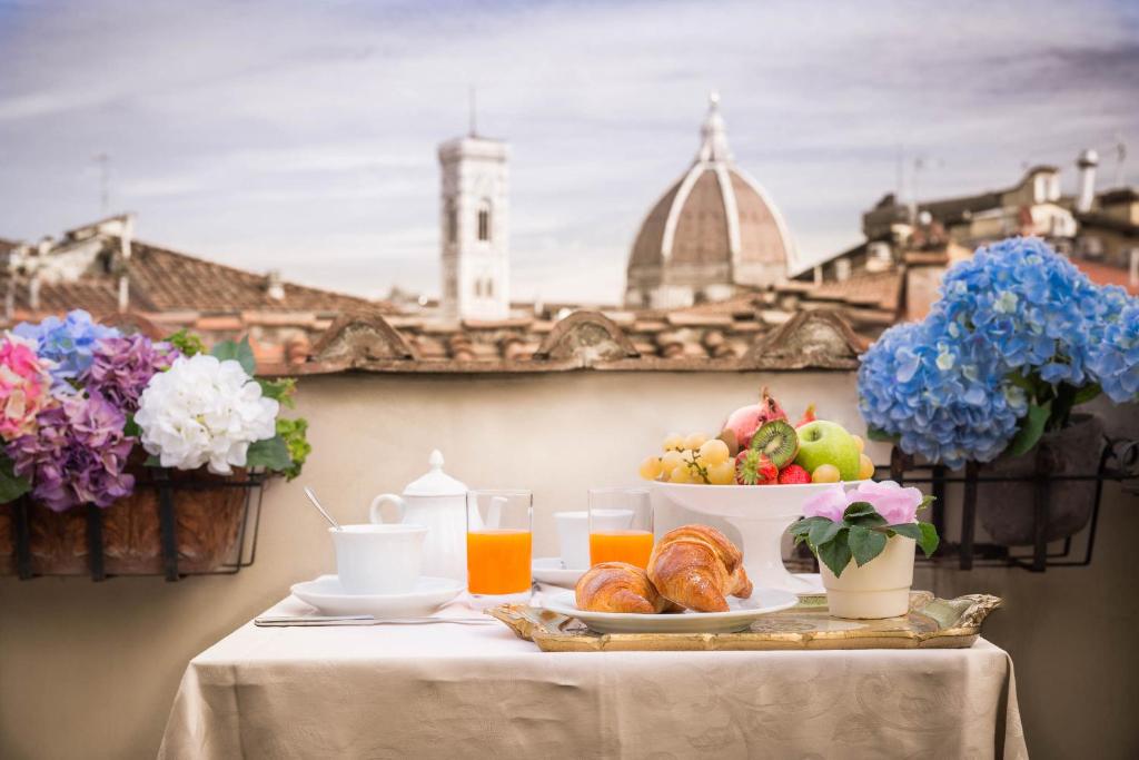 Hotel Torre Guelfa Palazzo Acciaiuoli photo