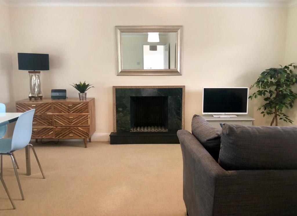 Quarters Courtyard Cottage Abingdon Online Booking Viamichelin