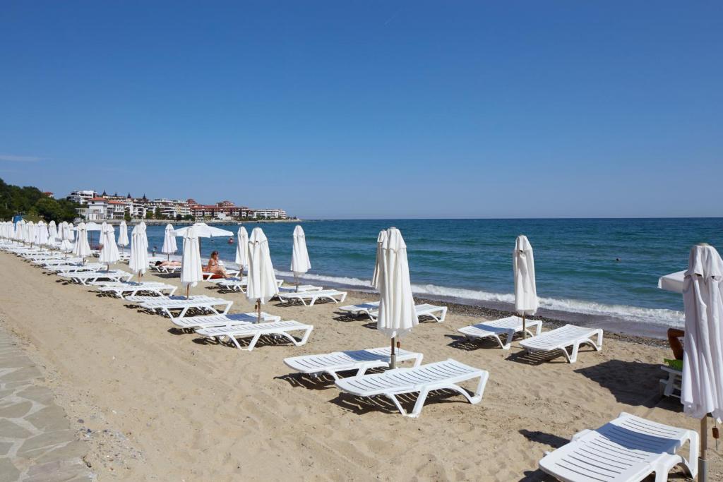 Paradise Beach Residence - Ultra All Inclusive — Beach in Sveti Vlas, Burgas Region