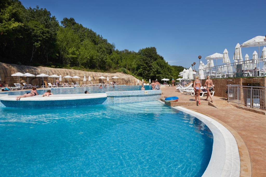 Paradise Beach Residence - Ultra All Inclusive — Swimming pool in Sveti Vlas, Burgas Region