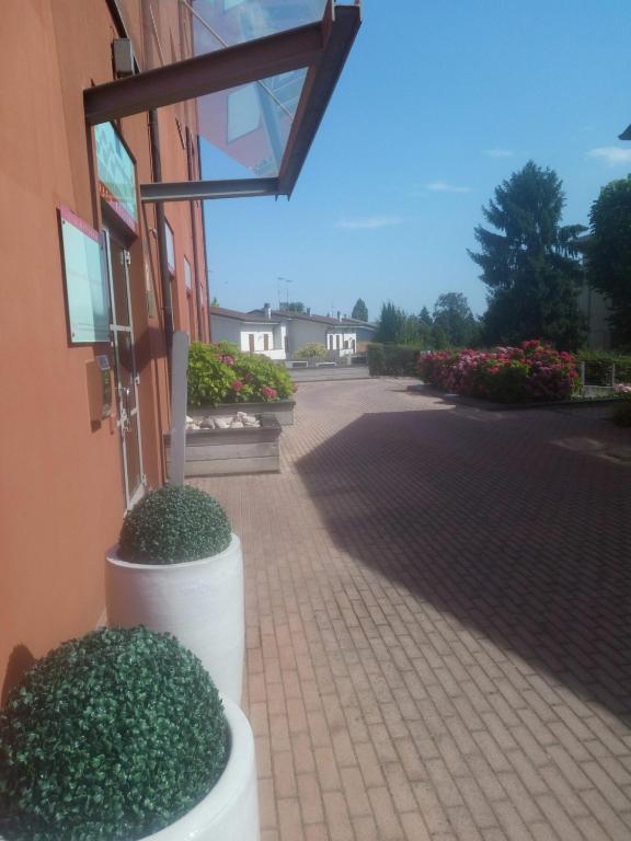 Vista Hotel & Residence - 4