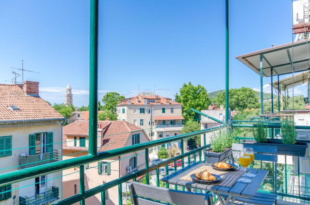 balcony central apartment Apartment in Split (Dalmatia Split, Croatia)