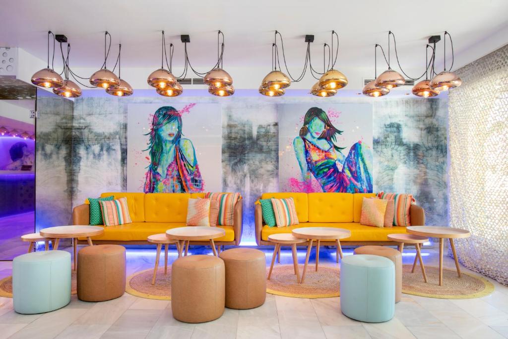 Sotavento Club Apartments - Adults Only — Restaurant & bars in Magaluf, Balearic Islands