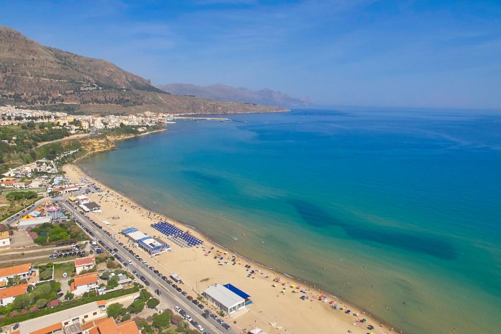 Riva Sea Apartments photo