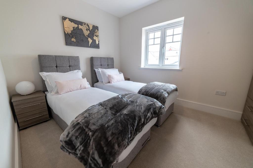 Reading Green Park Village Serviced Apartments photo