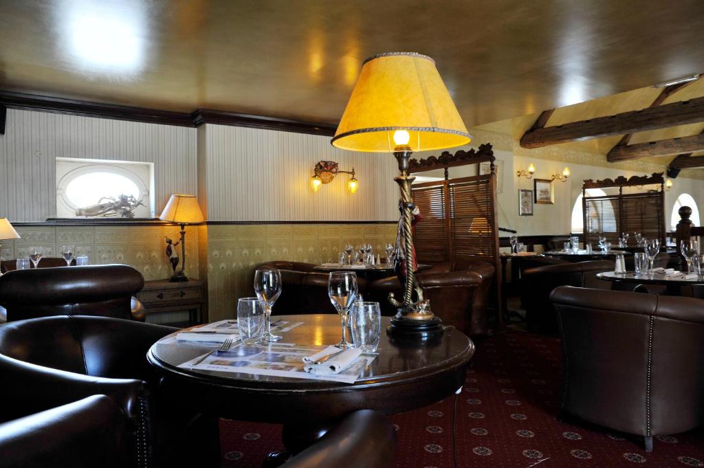 Restaurant Rue De Bethune Restaurant Rue De Bethune