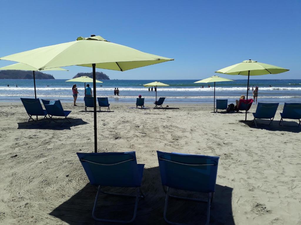 Las Perlitas Playa Samara photo