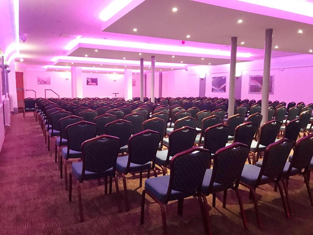 Tárgyalóterem/bálterem